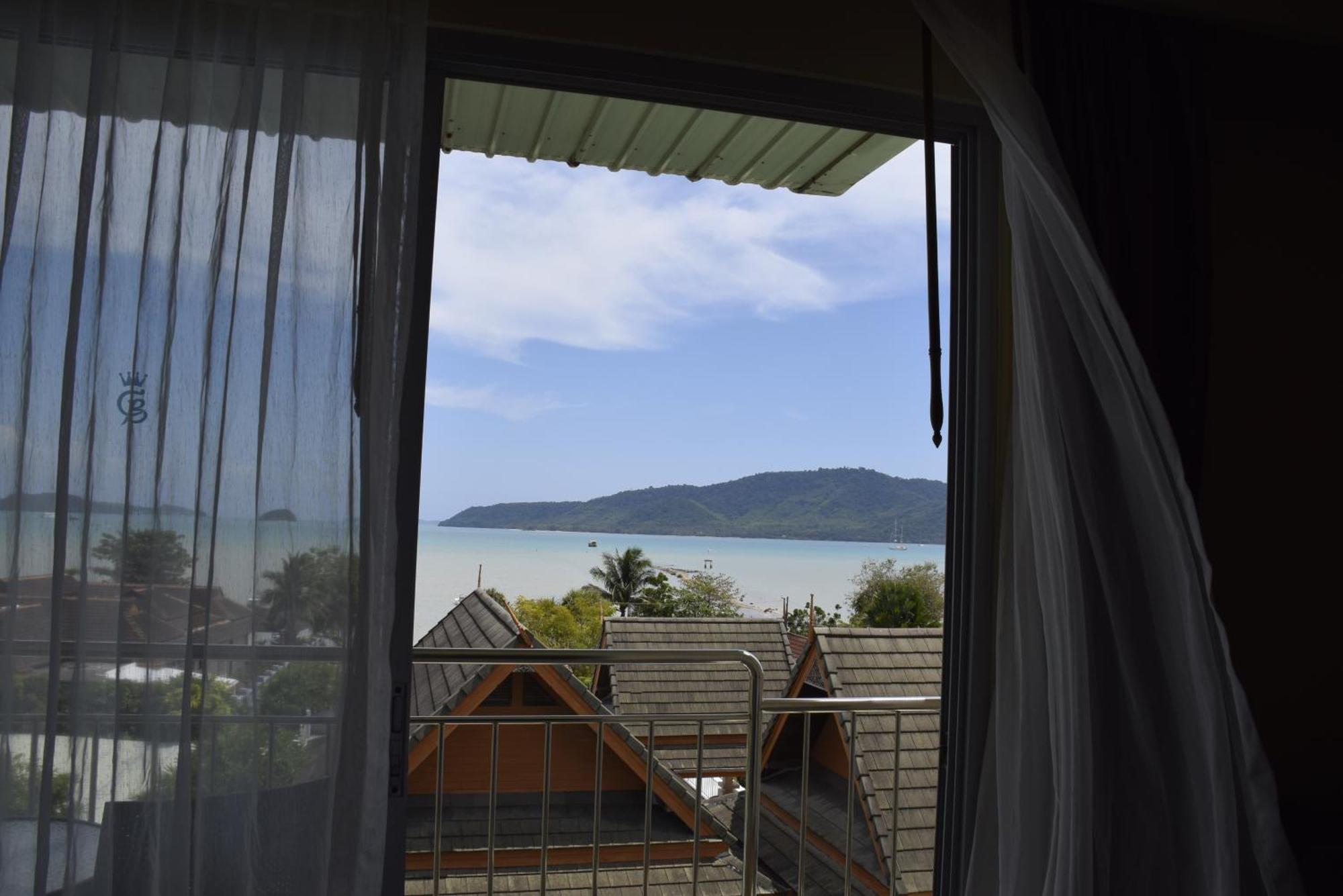 Blue Beach Grand Resort And Spa In Chalong Phuket By Dayuu Ban Saiyuan Exterior foto